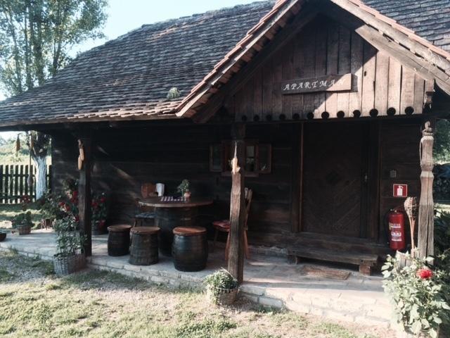 Tradicije Cigoc Hotel Kamer foto